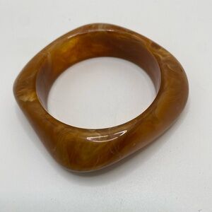 Vintage MCM Geometric Faux Honey Amber Lucite Bangle Bracelet 2-3/4" Inside